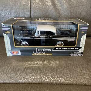 Motor Max American Classics - 1957 Chevrolet Bel Air 1:24 Scale